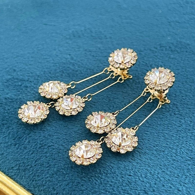 2022 ZIRCON ROUND PETAL EARRINGS